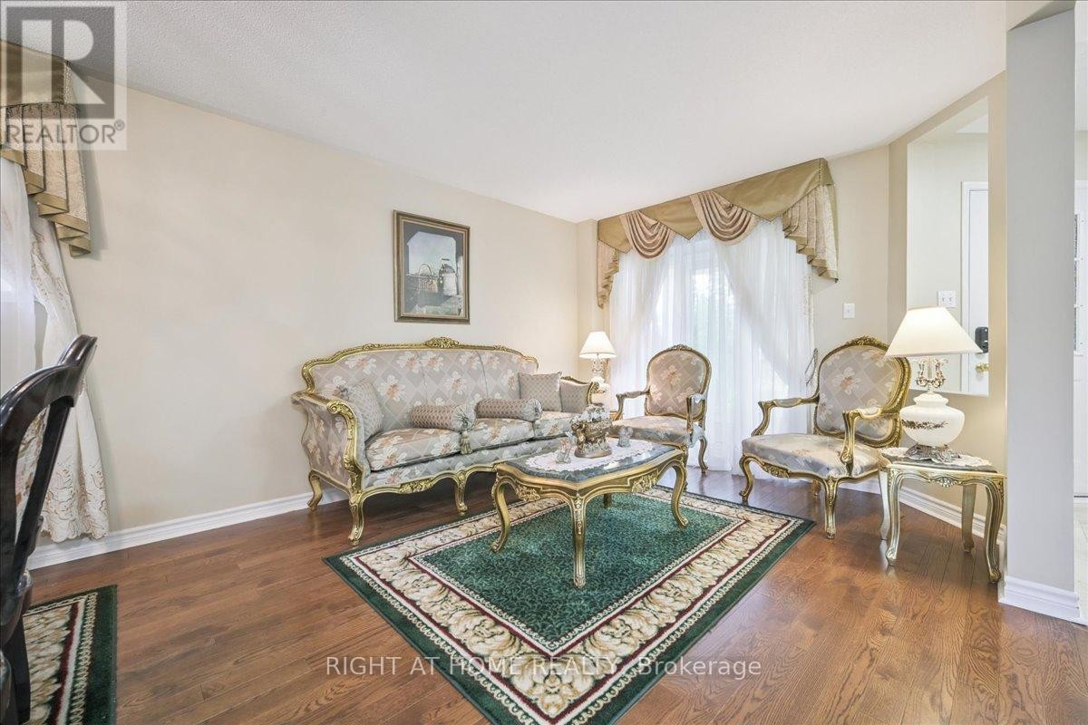 












5322 LISMIC BOULEVARD

,
Mississauga (East Credit),




Ontario
L5V1P5

