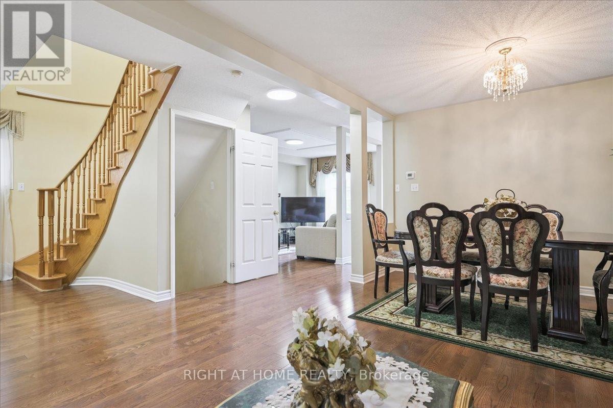












5322 LISMIC BOULEVARD

,
Mississauga (East Credit),




Ontario
L5V1P5

