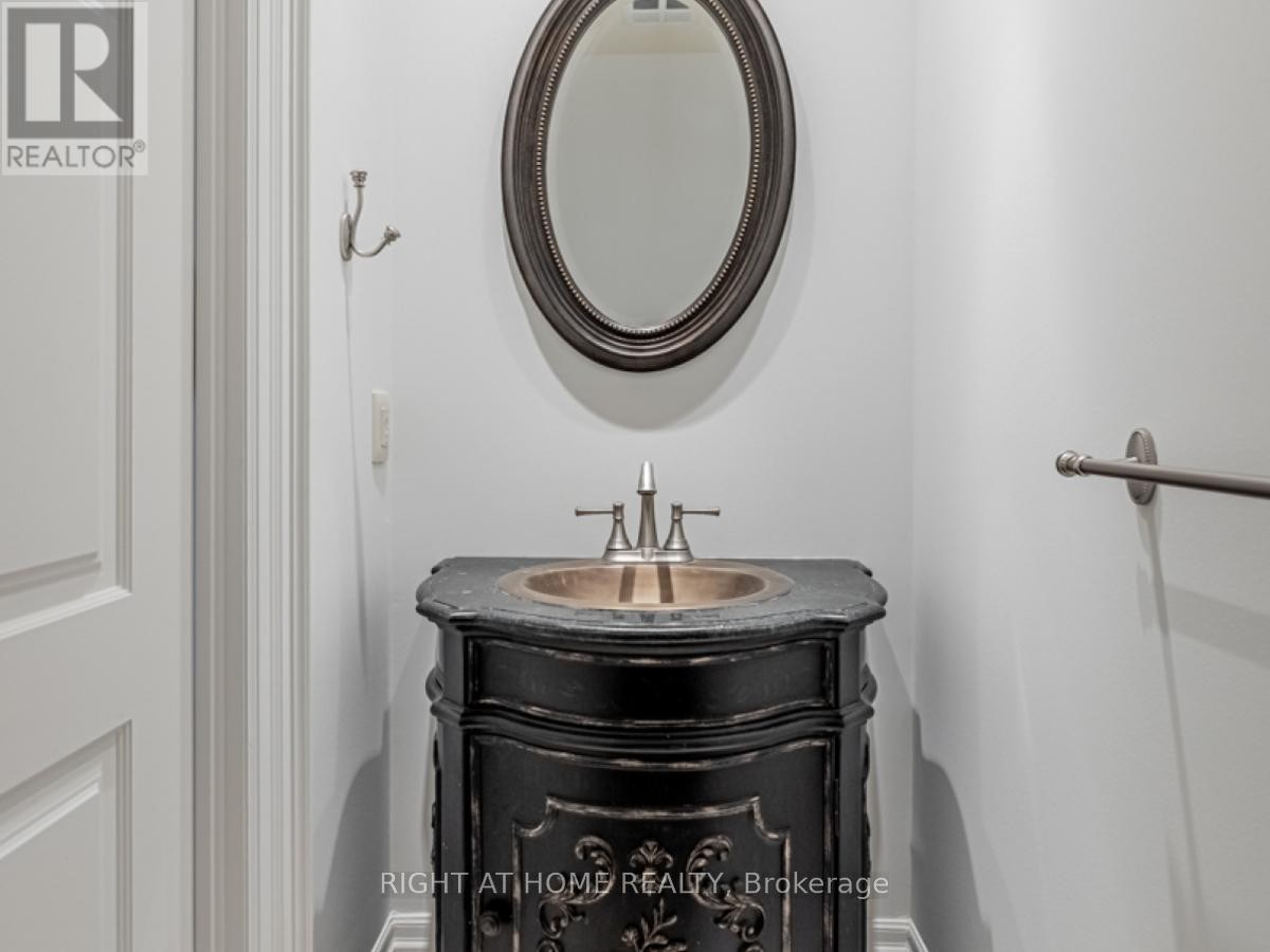 












LPH19 - 2095 LAKE SHORE BOULEVARD W

,
Toronto (Mimico),




Ontario
M8V4G4

