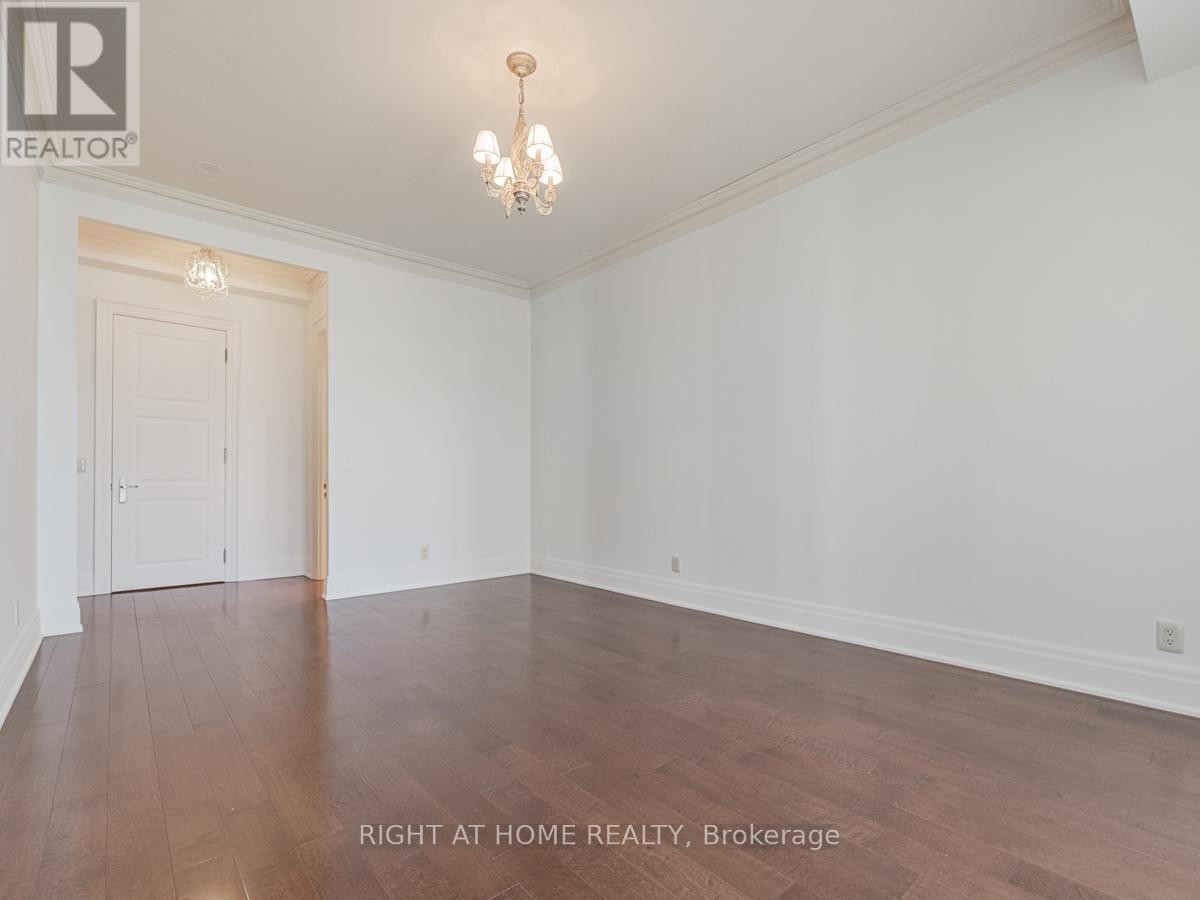 












LPH19 - 2095 LAKE SHORE BOULEVARD W

,
Toronto (Mimico),




Ontario
M8V4G4

