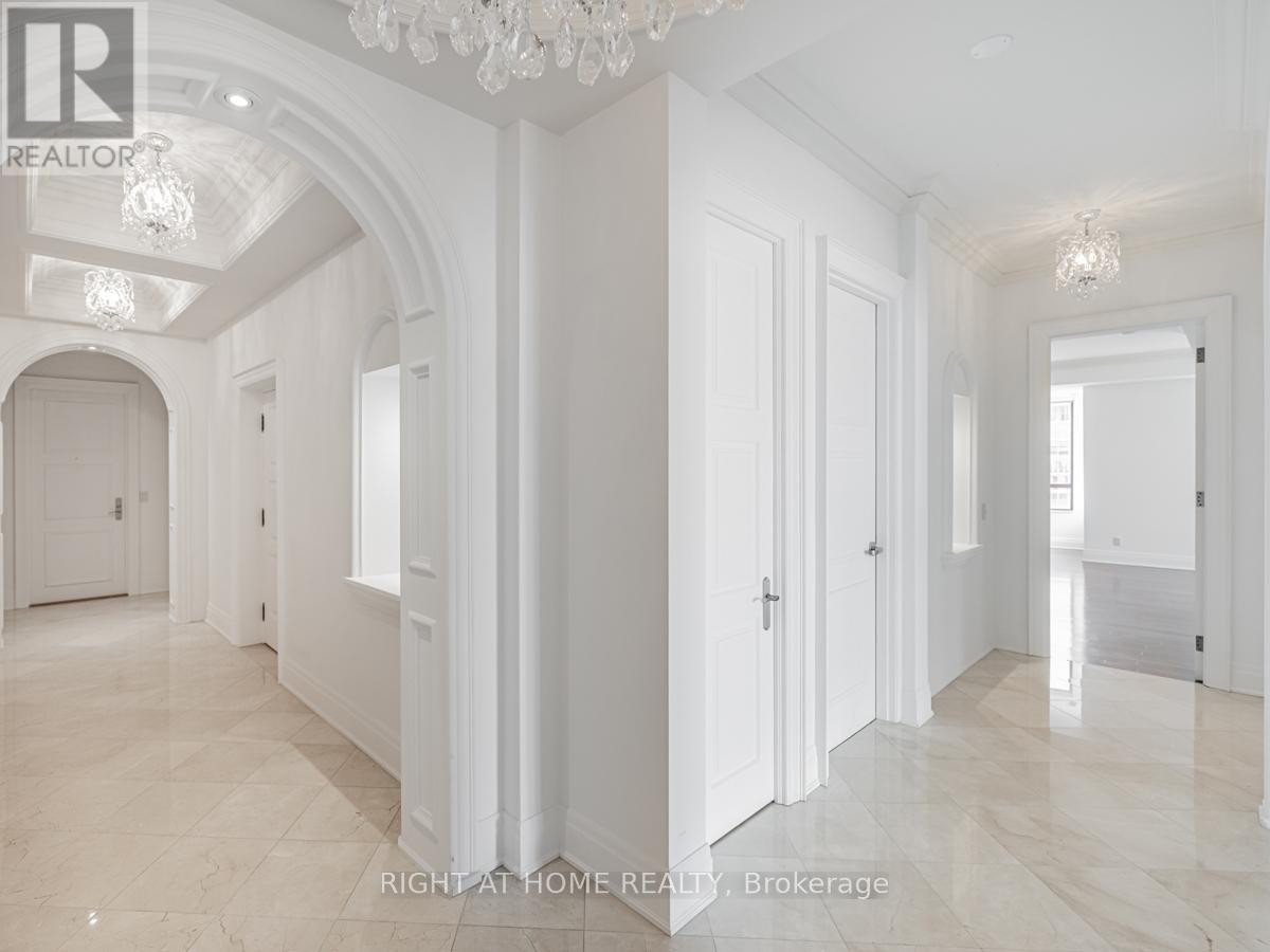 












LPH19 - 2095 LAKE SHORE BOULEVARD W

,
Toronto (Mimico),




Ontario
M8V4G4

