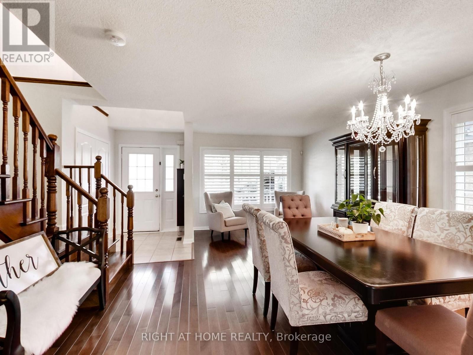 












2527 NETTLECREEK CRESCENT

,
Oakville (WT West Oak Trails),




Ontario
L6M4C1

