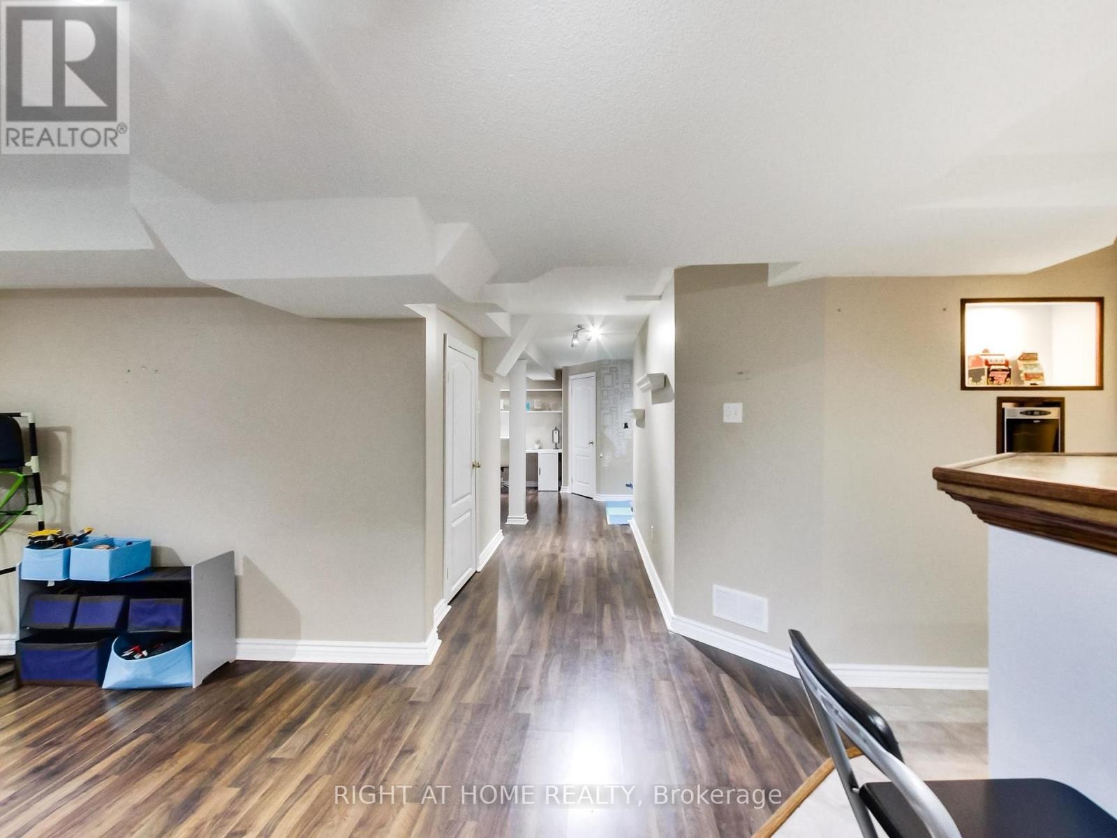 












2527 NETTLECREEK CRESCENT

,
Oakville (WT West Oak Trails),




Ontario
L6M4C1

