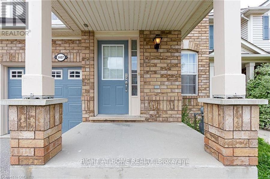 












1407 MCDERMOTT WAY N

,
Milton (BE Beaty),




Ontario
L9T6L6

