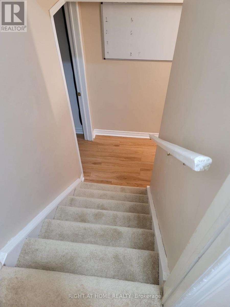 












1407 MCDERMOTT WAY N

,
Milton (BE Beaty),




Ontario
L9T6L6

