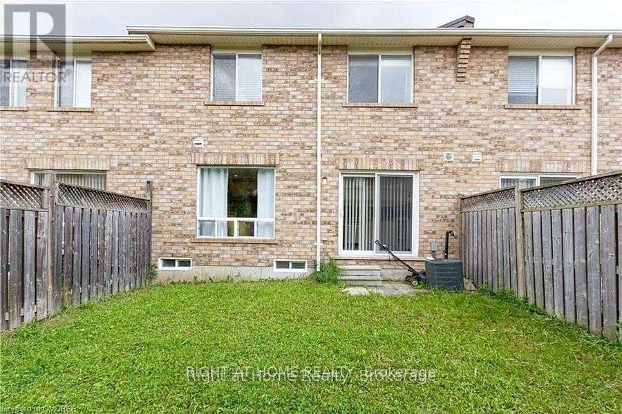 












1407 MCDERMOTT WAY N

,
Milton (BE Beaty),




Ontario
L9T6L6

