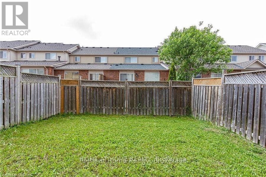 












1407 MCDERMOTT WAY N

,
Milton (BE Beaty),




Ontario
L9T6L6

