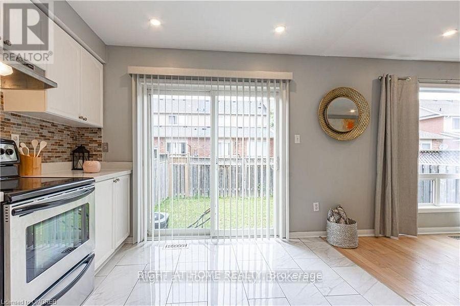 












1407 MCDERMOTT WAY N

,
Milton (BE Beaty),




Ontario
L9T6L6

