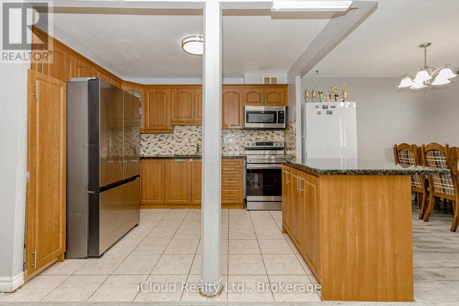 












502 - 3577 DERRY ROAD E

,
Mississauga (Malton),




Ontario
L4T1B3

