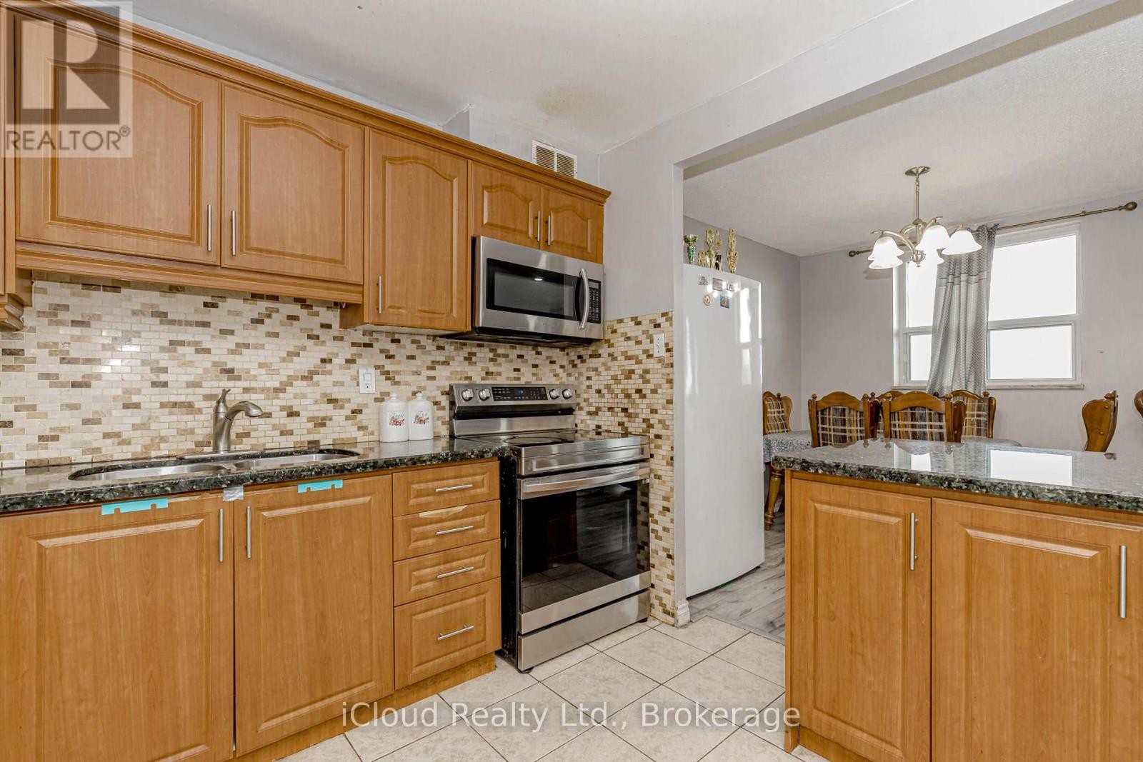 












502 - 3577 DERRY ROAD E

,
Mississauga (Malton),




Ontario
L4T1B3

