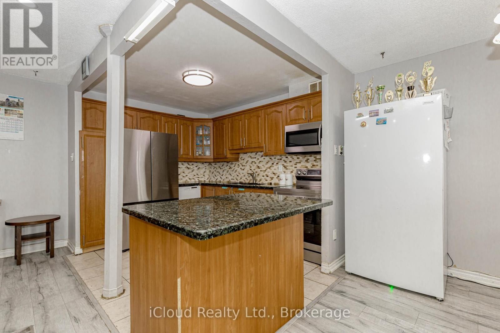 












502 - 3577 DERRY ROAD E

,
Mississauga (Malton),




Ontario
L4T1B3

