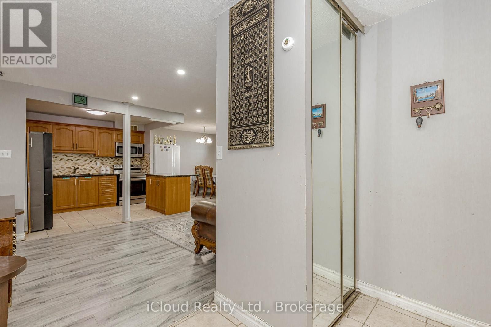 












502 - 3577 DERRY ROAD E

,
Mississauga (Malton),




Ontario
L4T1B3

