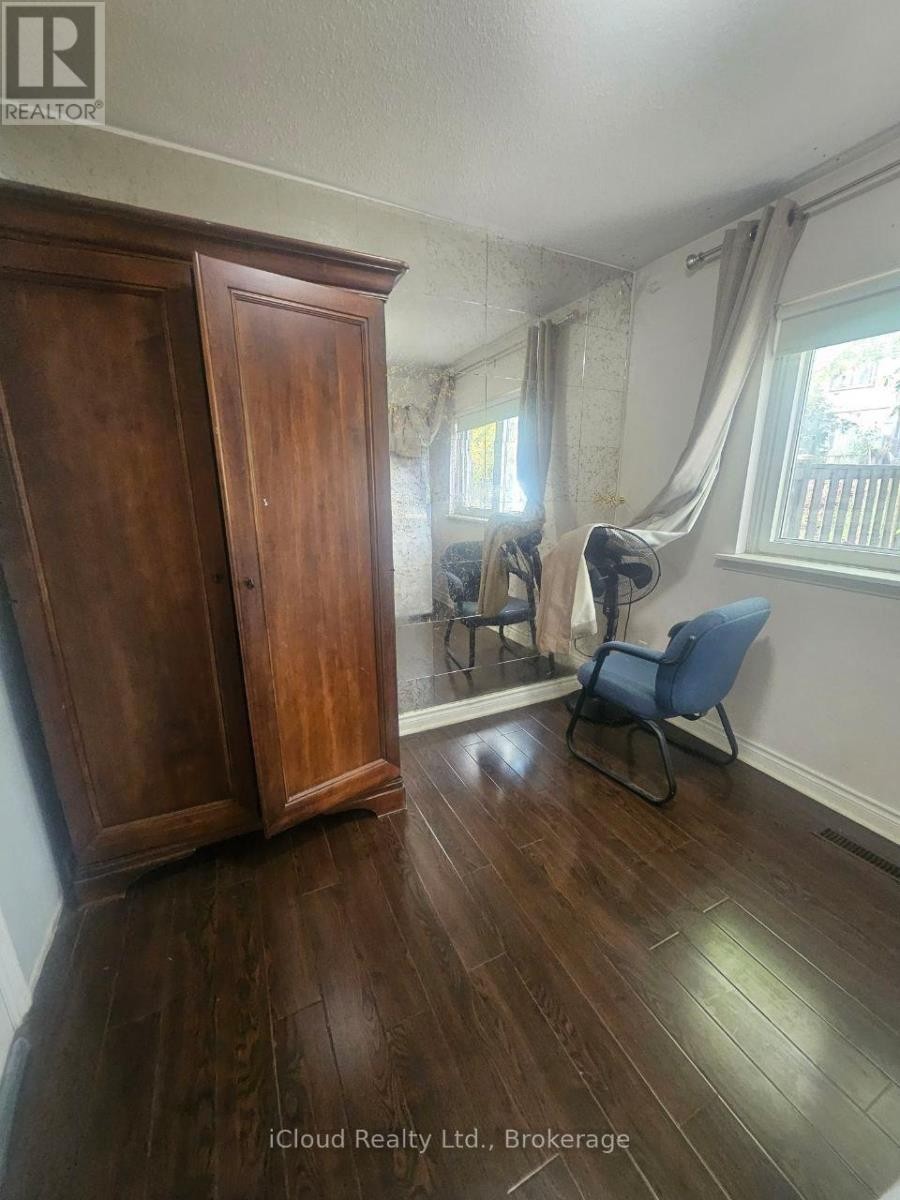 












182 - 6448 FINCH AVENUE W

,
Toronto (Mount Olive-Silverstone-Jamestown),




Ontario
M9V1T4

