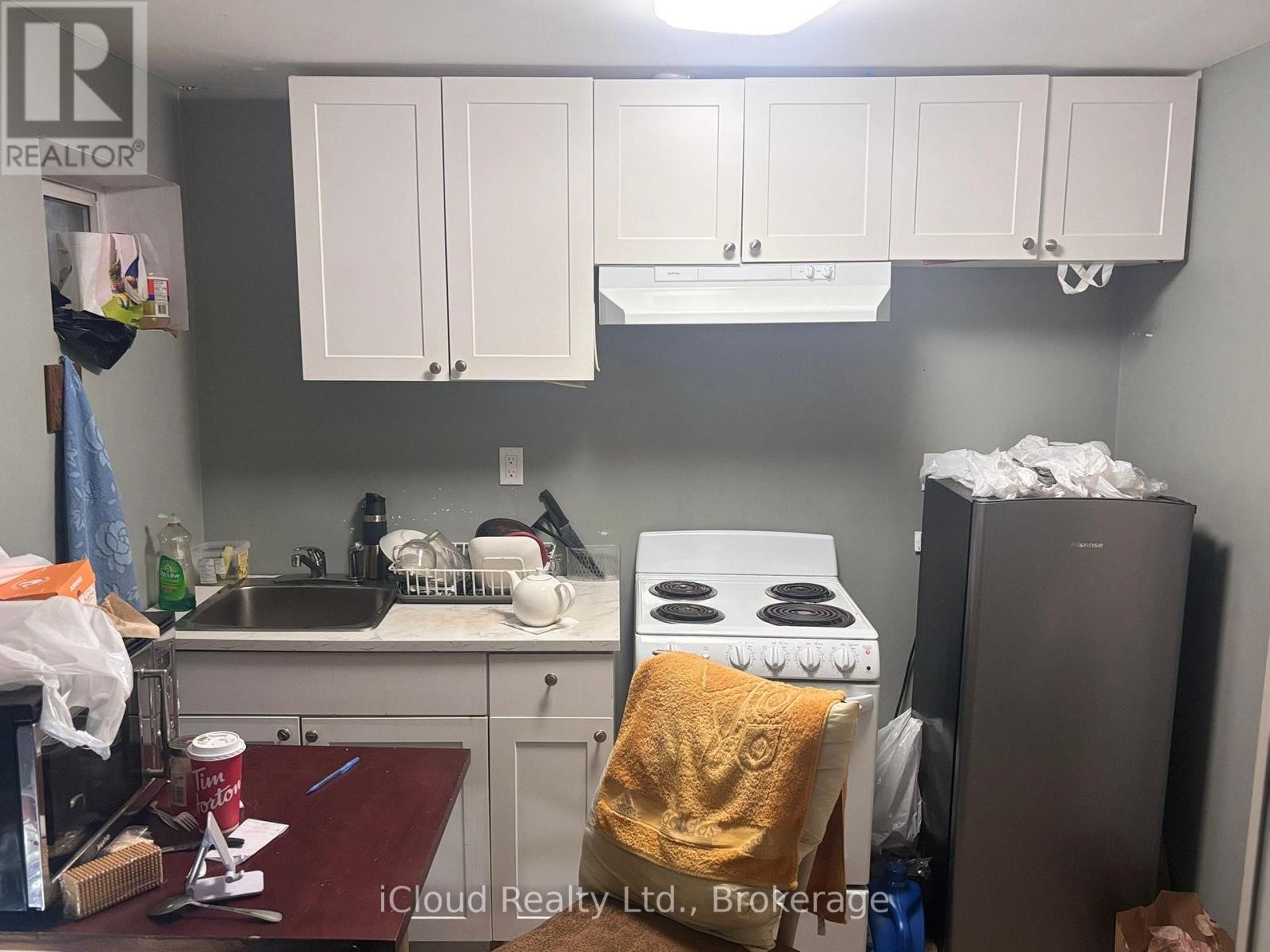 












182 - 6448 FINCH AVENUE W

,
Toronto (Mount Olive-Silverstone-Jamestown),




Ontario
M9V1T4

