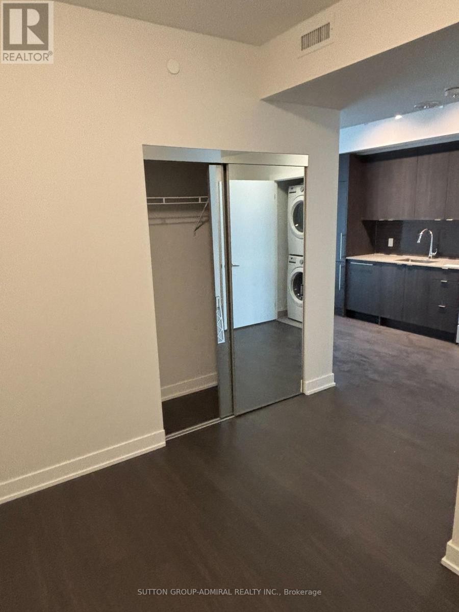 












1608 - 4130 PARKSIDE VILLAGE DRIVE

,
Mississauga (City Centre),




Ontario
L5B3M8

