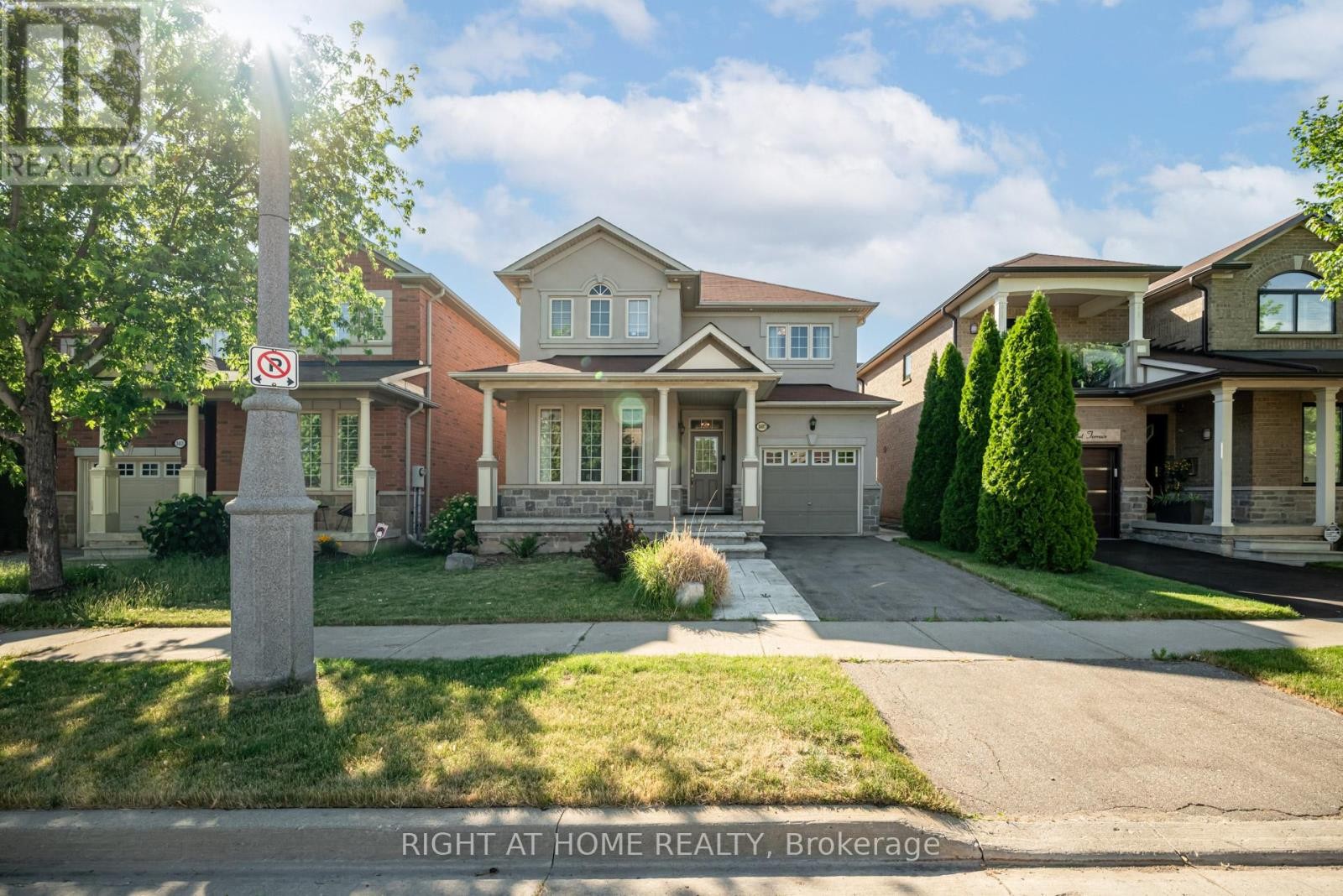 












3407 WHILABOUT TERRACE

,
Oakville (BR Bronte),




Ontario
L6L0A7

