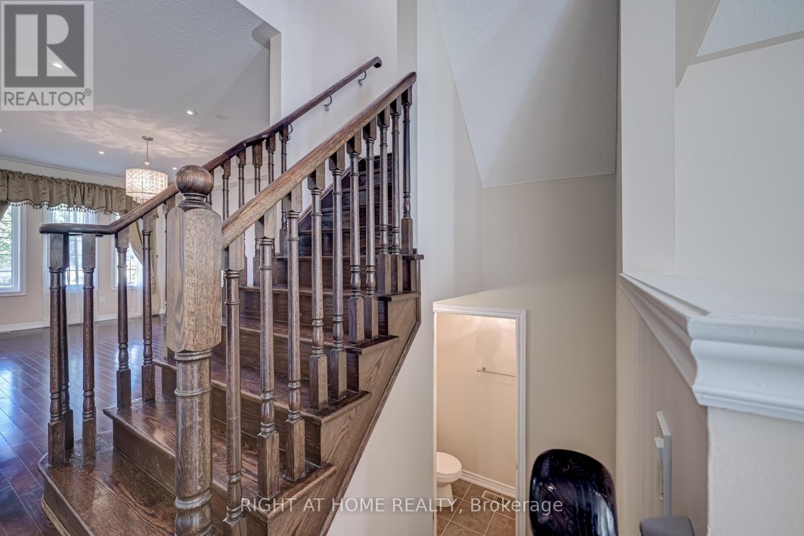 












3407 WHILABOUT TERRACE

,
Oakville (BR Bronte),




Ontario
L6L0A7

