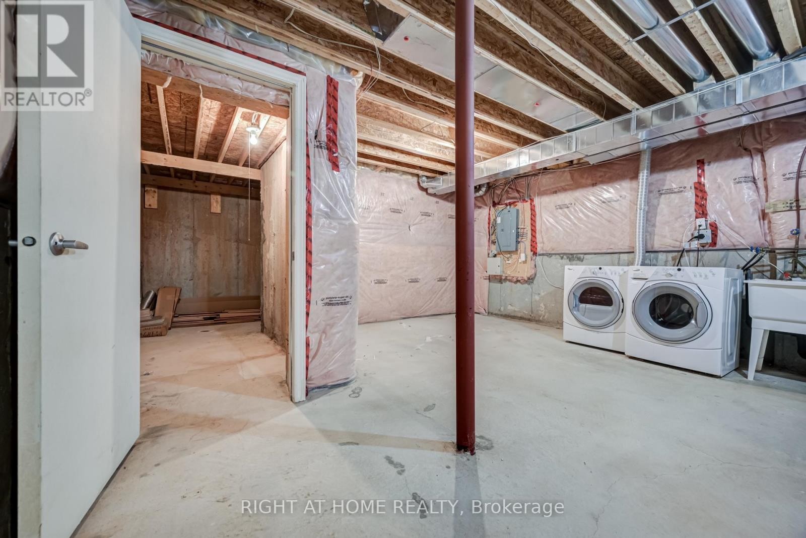 












3407 WHILABOUT TERRACE

,
Oakville (BR Bronte),




Ontario
L6L0A7

