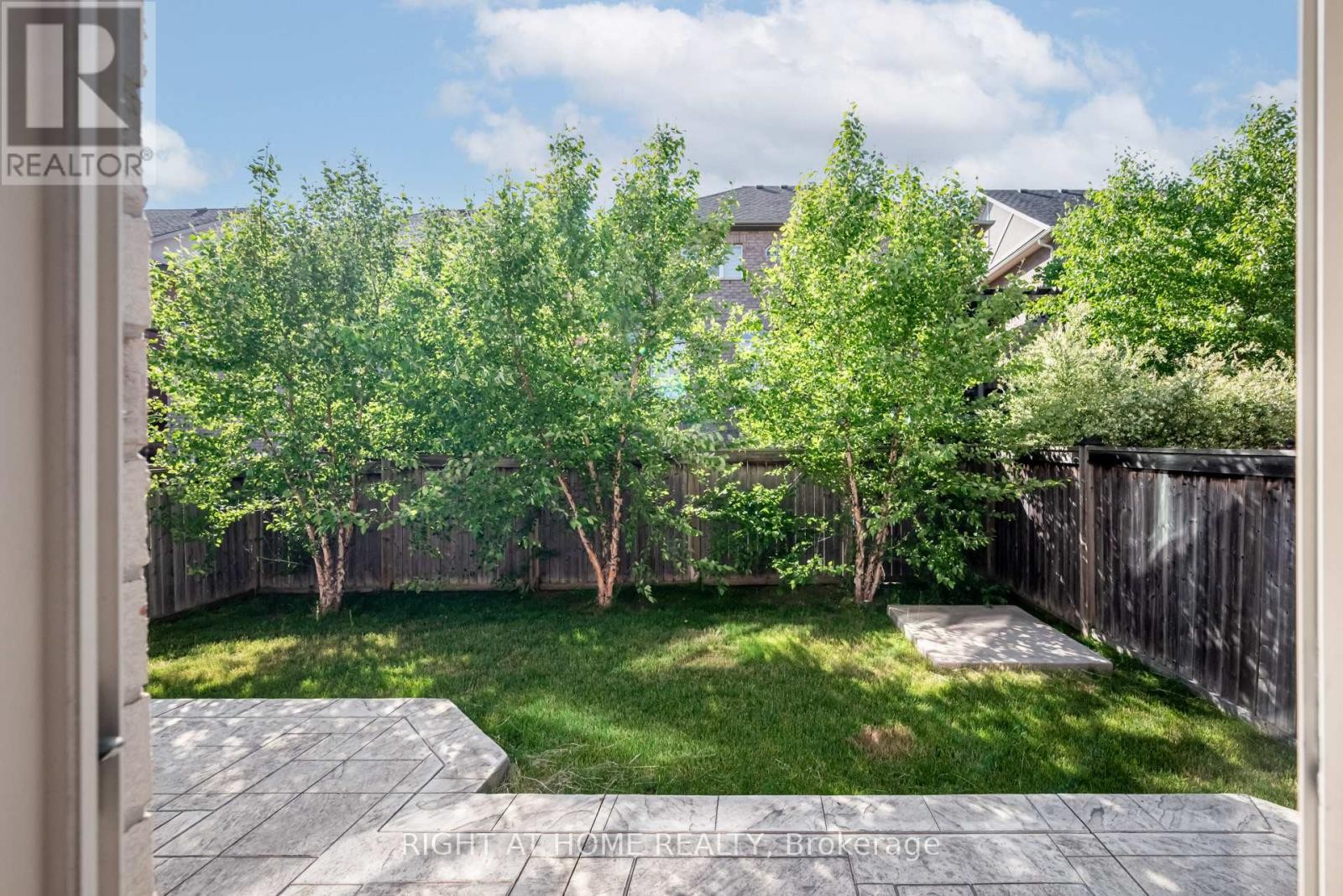 












3407 WHILABOUT TERRACE

,
Oakville (BR Bronte),




Ontario
L6L0A7

