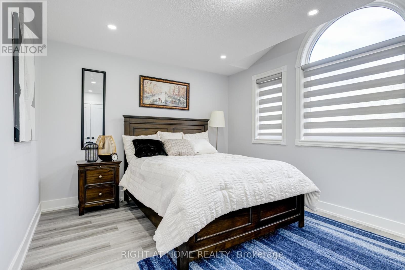 












3 FORESTGROVE CIRCLE

,
Brampton (Heart Lake East),




Ontario
L6Z4T2

