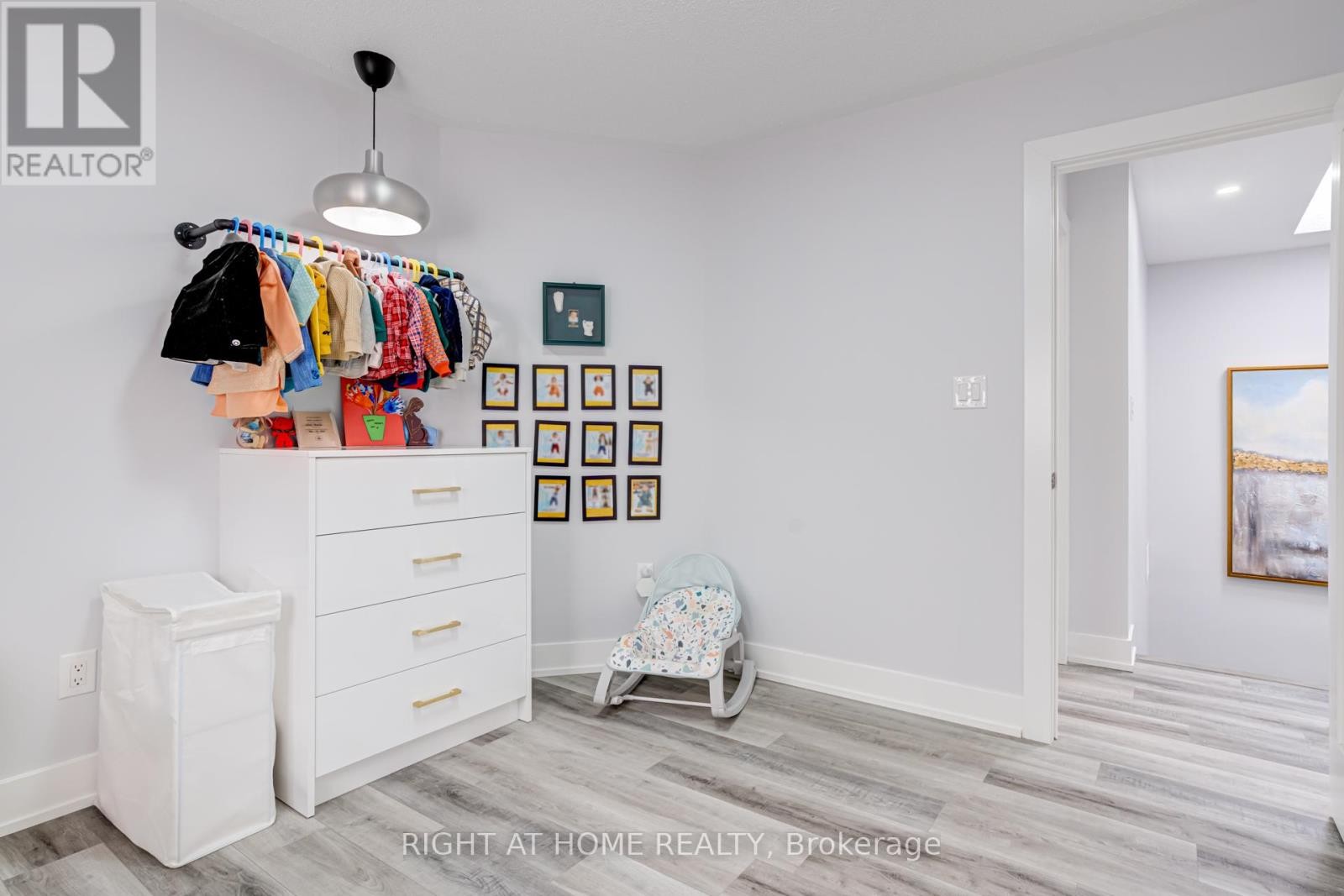 












3 FORESTGROVE CIRCLE

,
Brampton (Heart Lake East),




Ontario
L6Z4T2

