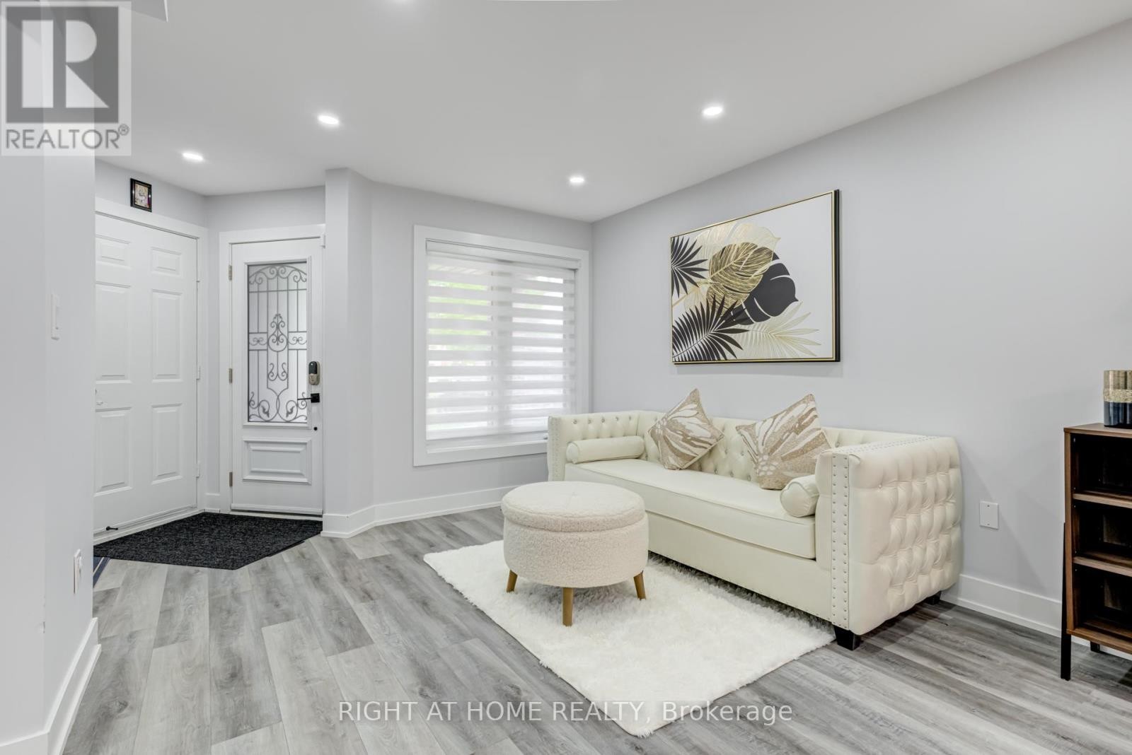 












3 FORESTGROVE CIRCLE

,
Brampton (Heart Lake East),




Ontario
L6Z4T2

