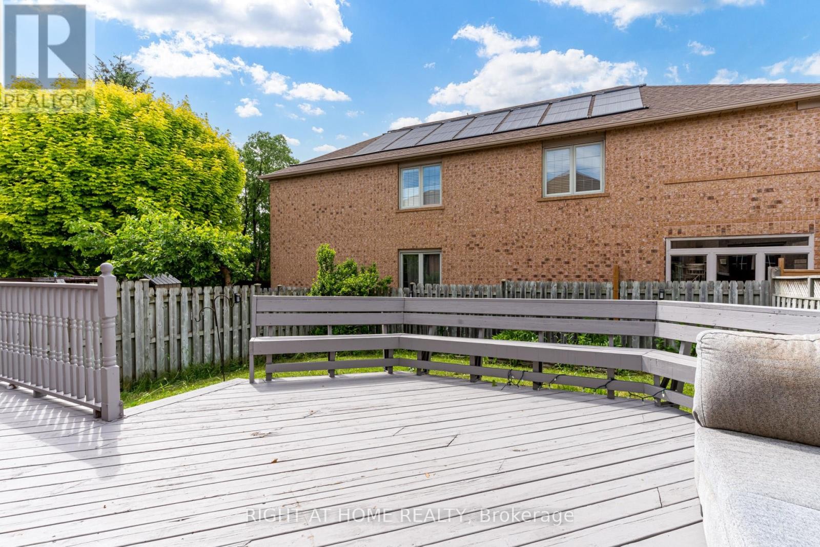 












3 FORESTGROVE CIRCLE

,
Brampton (Heart Lake East),




Ontario
L6Z4T2

