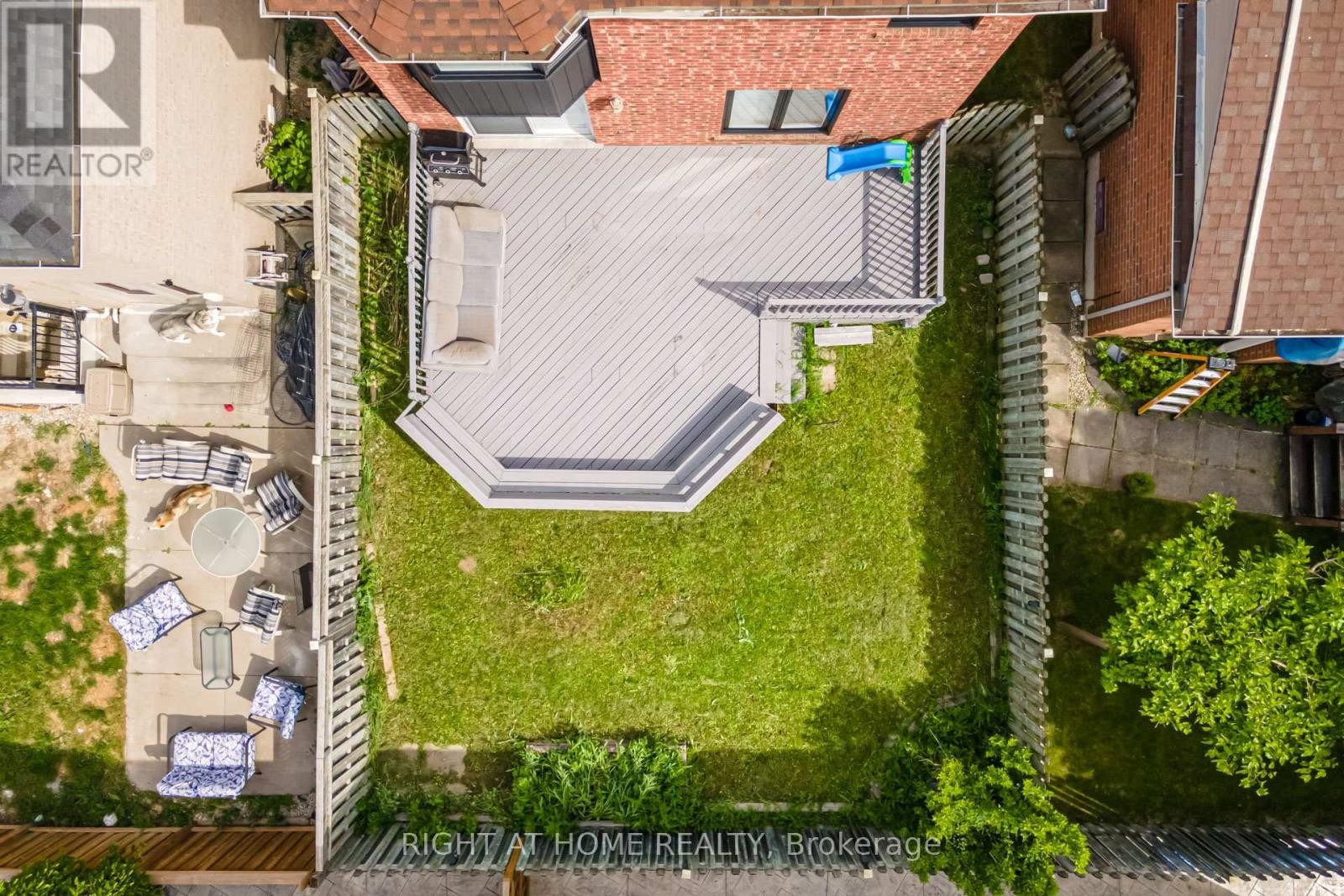 












3 FORESTGROVE CIRCLE

,
Brampton (Heart Lake East),




Ontario
L6Z4T2

