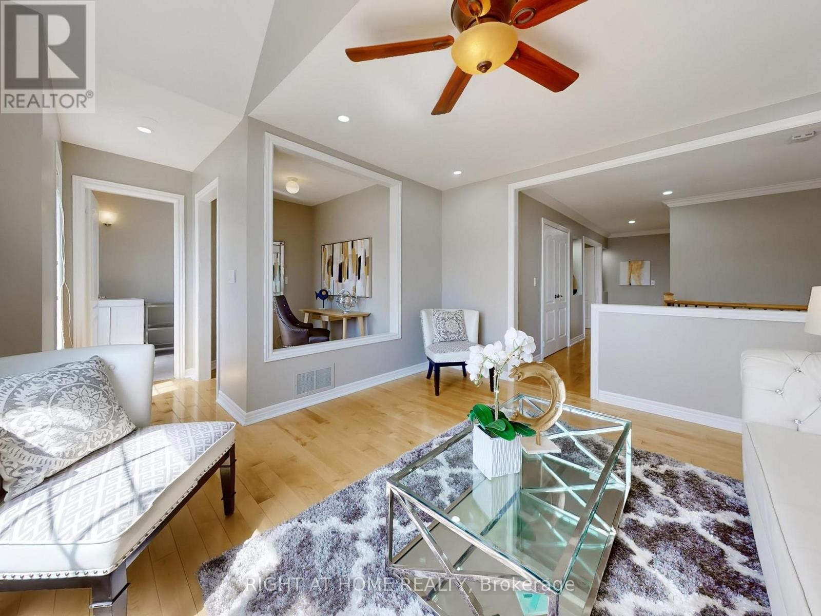 












3585 STONECUTTER CRESCENT

,
Mississauga (Churchill Meadows),




Ontario
L5M7N7

