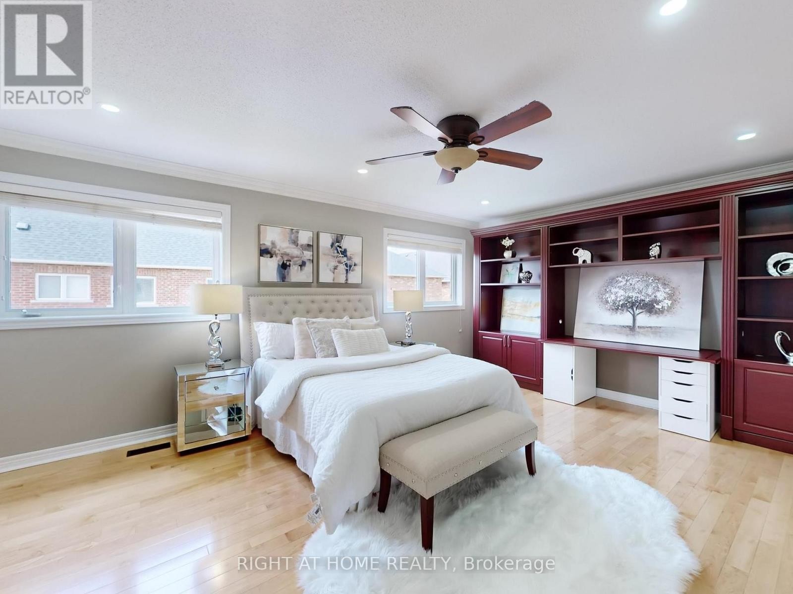 












3585 STONECUTTER CRESCENT

,
Mississauga (Churchill Meadows),




Ontario
L5M7N7

