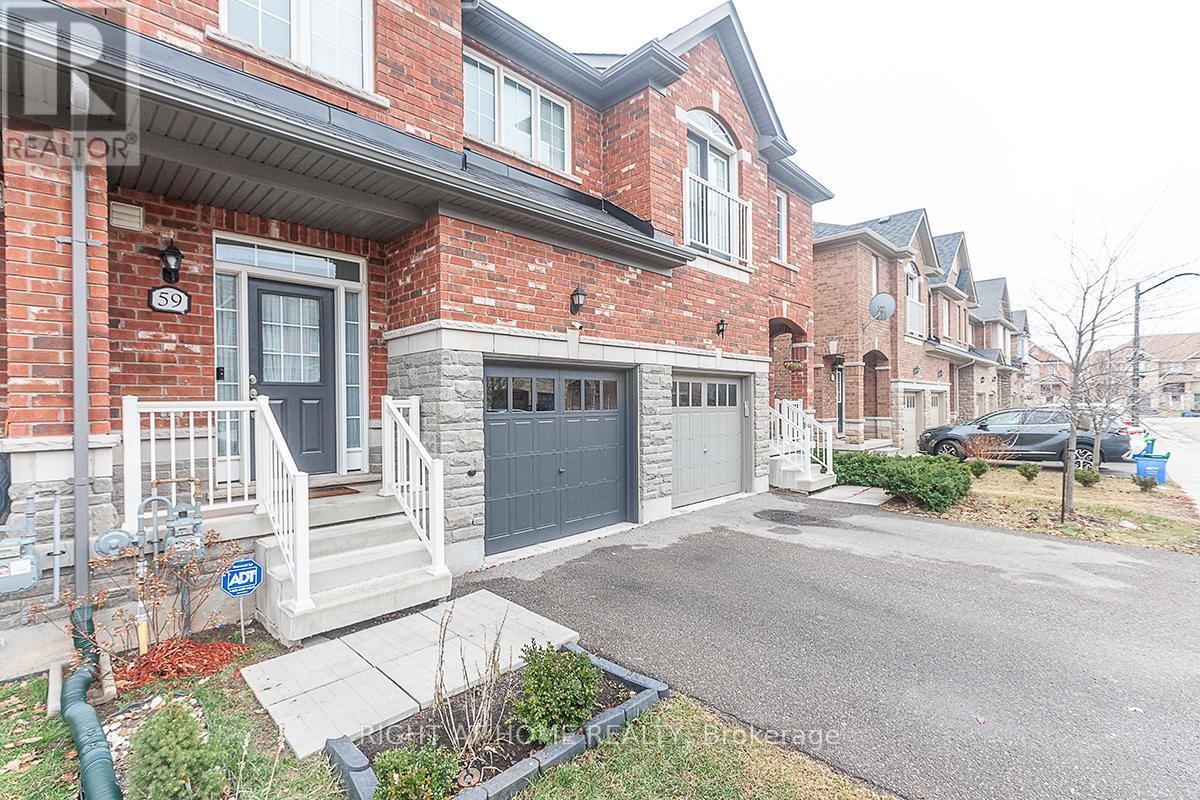 












59 - 745 FARMSTEAD DRIVE

,
Milton (WI Willmott),




Ontario
L9T8B1

