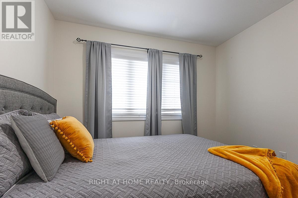 












59 - 745 FARMSTEAD DRIVE

,
Milton (WI Willmott),




Ontario
L9T8B1

