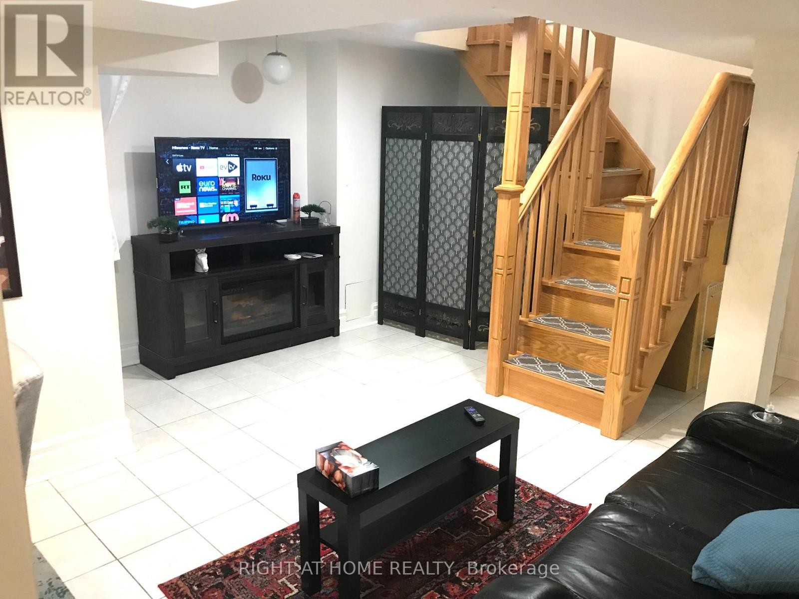 












BASEMENT UNIT - 289 LAURENTIAN AVENUE

,
Mississauga (Hurontario),




Ontario
L4Z2S2

