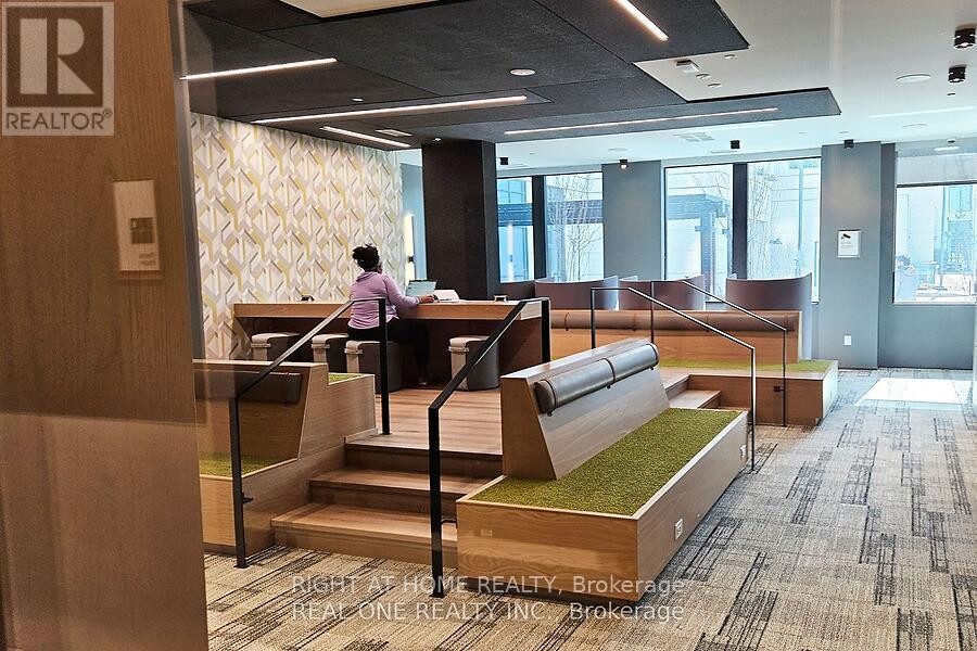 












201 - 10 EVA ROAD

,
Toronto (Etobicoke West Mall),




Ontario
M9C0B3

