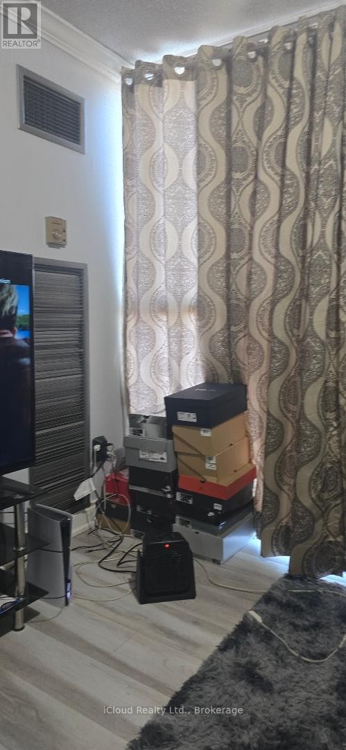 












706 - 600 REXDALE BOULEVARD

,
Toronto (West Humber-Clairville),




Ontario
M9W6T4

