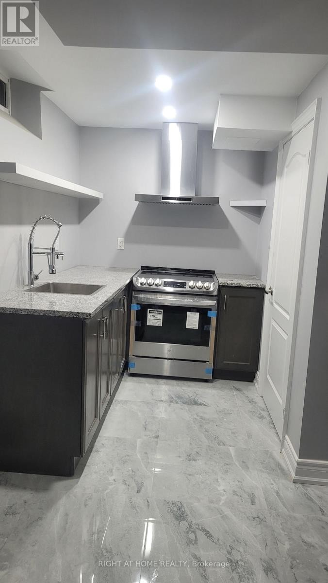 












LOWER LEVEL - 275 RIVER OAKS BOULEVARD W

,
Oakville (RO River Oaks),




Ontario
L6H3V2

