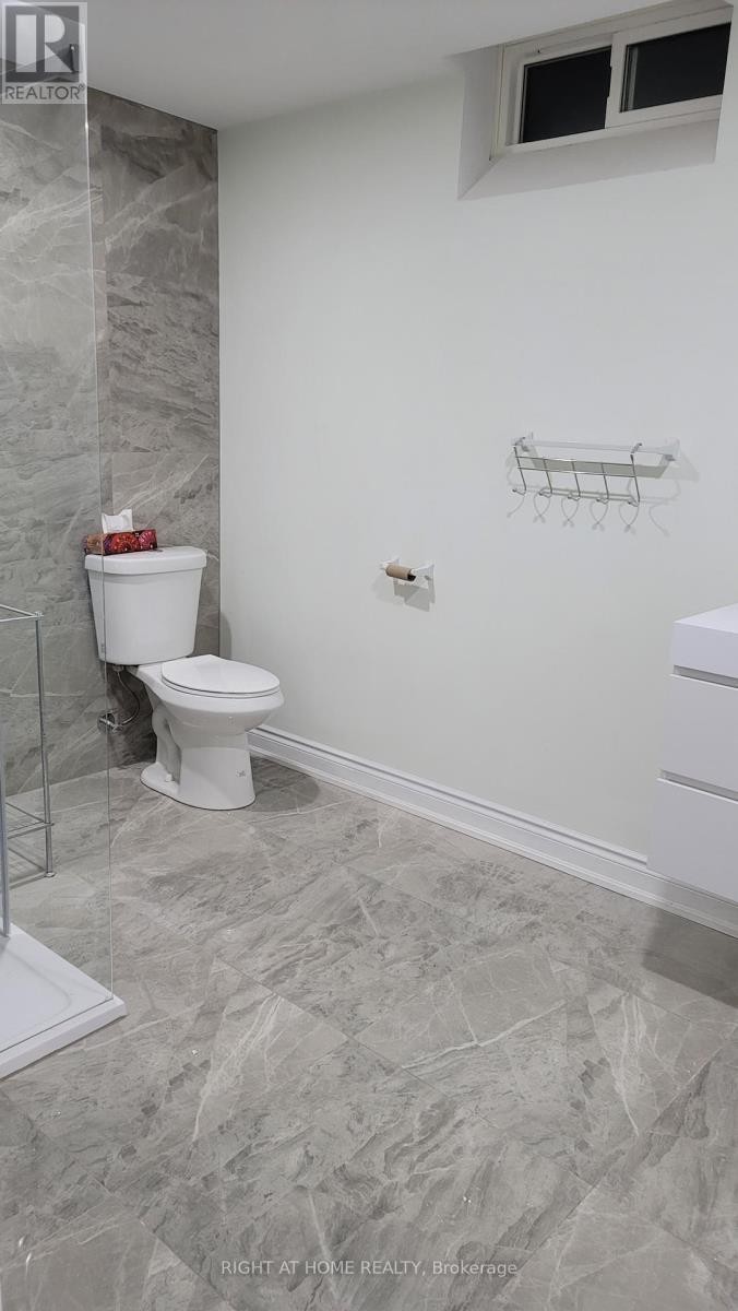 












LOWER LEVEL - 275 RIVER OAKS BOULEVARD W

,
Oakville (RO River Oaks),




Ontario
L6H3V2

