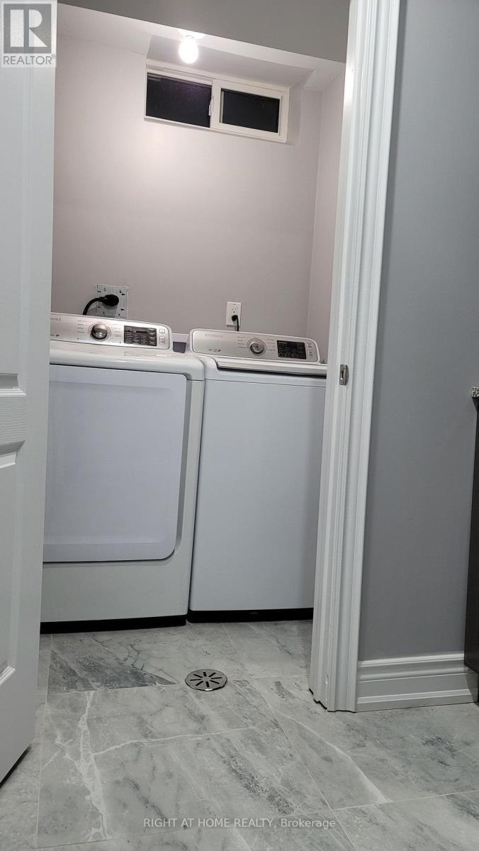 












LOWER LEVEL - 275 RIVER OAKS BOULEVARD W

,
Oakville (RO River Oaks),




Ontario
L6H3V2

