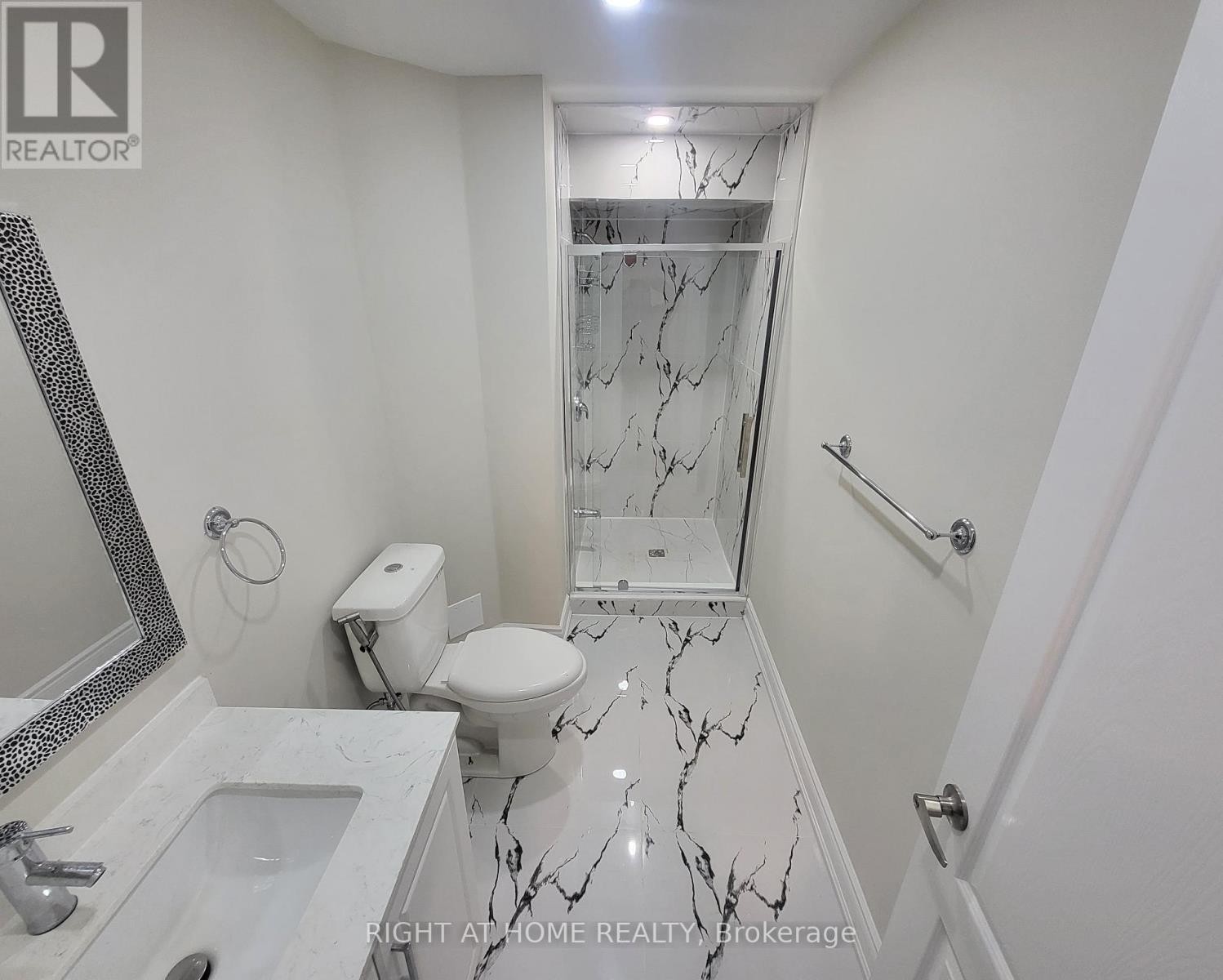 












BSMNT - 5457 MEADOWCREST AVENUE

,
Mississauga (Churchill Meadows),




Ontario
L5M0V7

