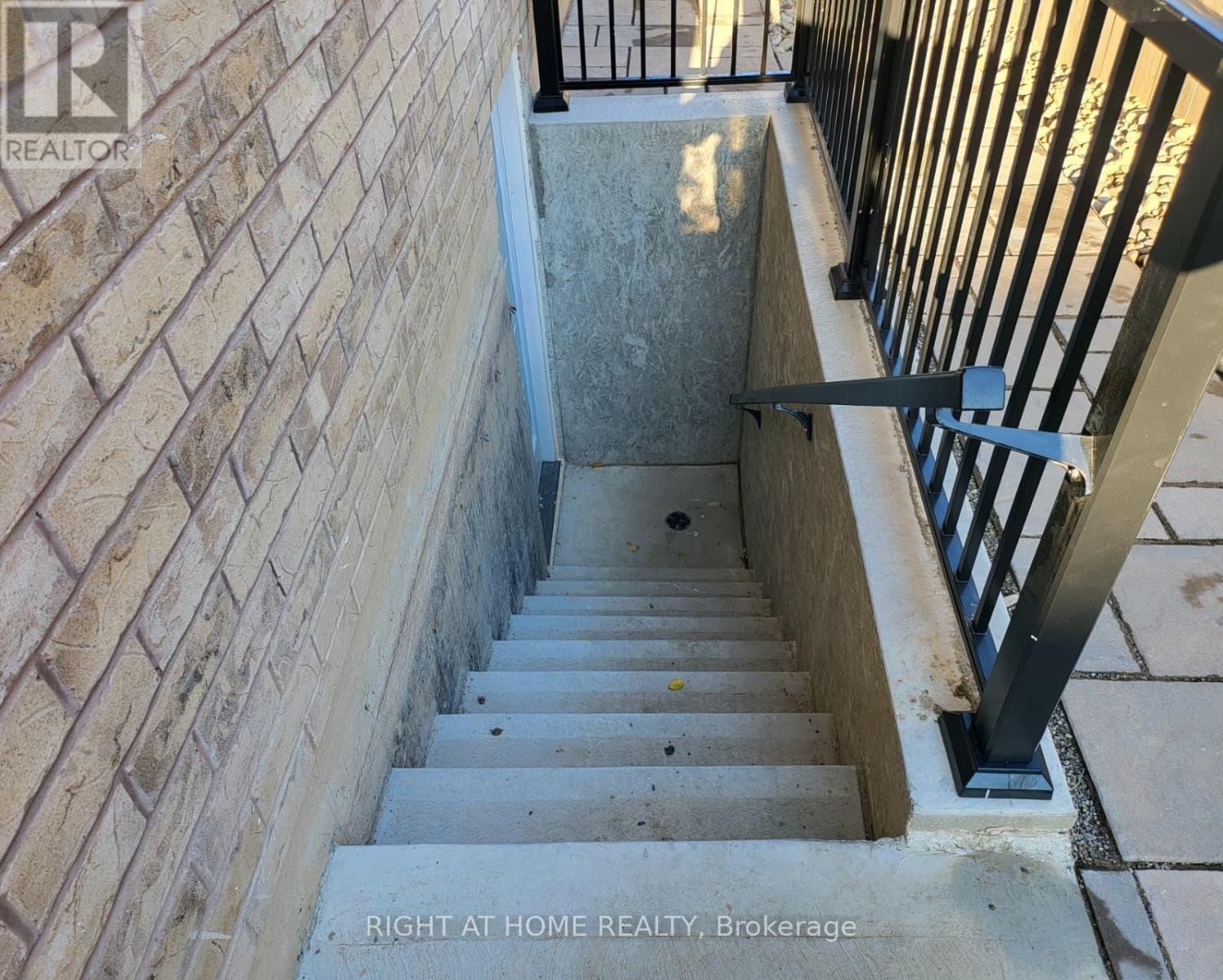 












BSMNT - 5457 MEADOWCREST AVENUE

,
Mississauga (Churchill Meadows),




Ontario
L5M0V7

