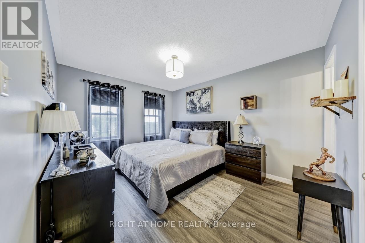 












23 SEED HOUSE LANE

,
Halton Hills (Georgetown),




Ontario
L7G6K3

