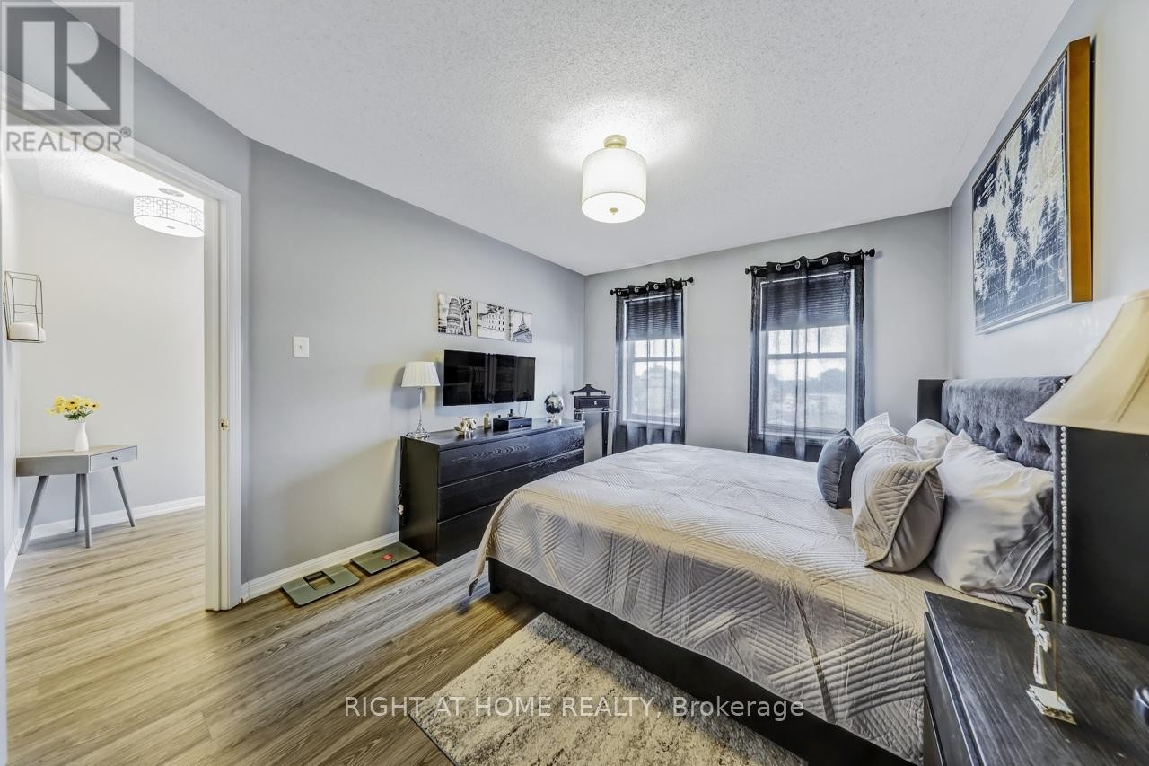 












23 SEED HOUSE LANE

,
Halton Hills (Georgetown),




Ontario
L7G6K3

