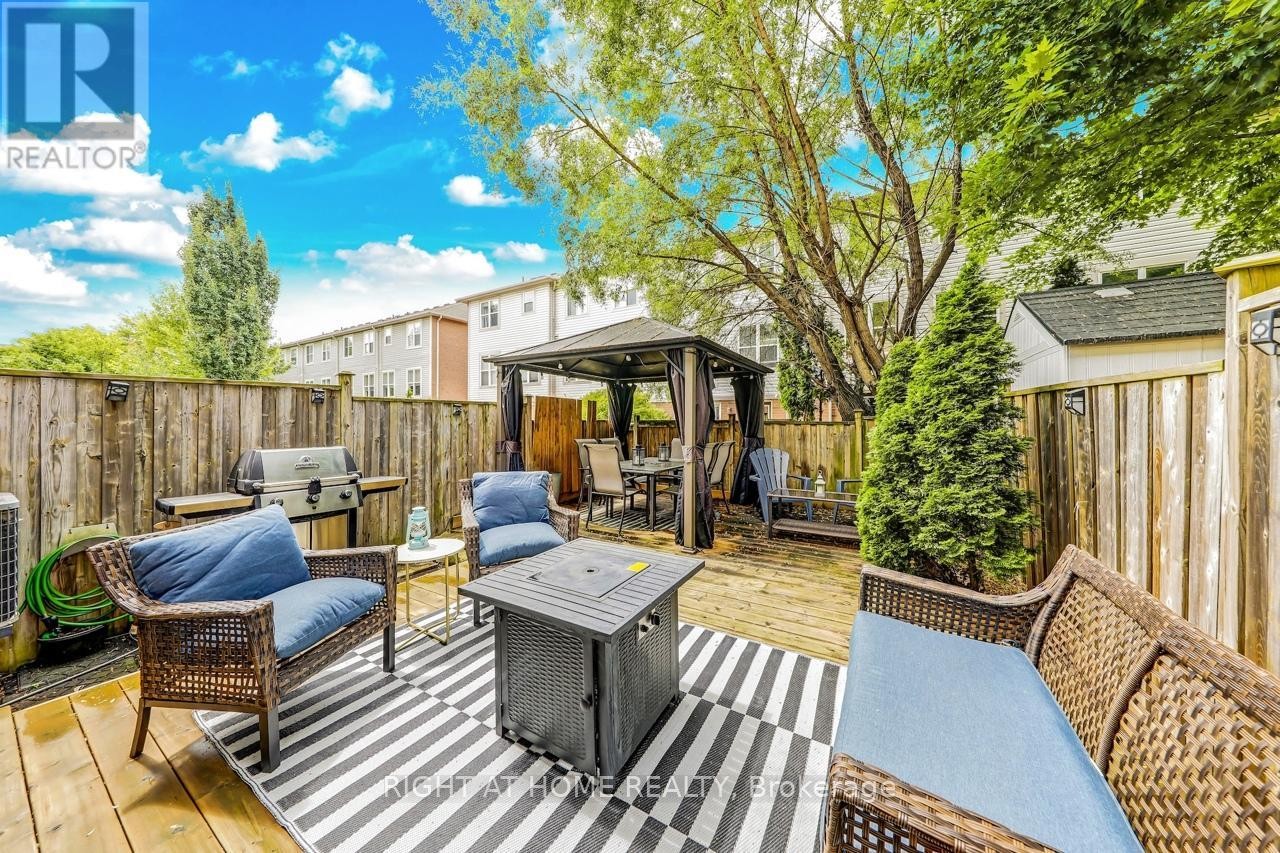 












23 SEED HOUSE LANE

,
Halton Hills (Georgetown),




Ontario
L7G6K3

