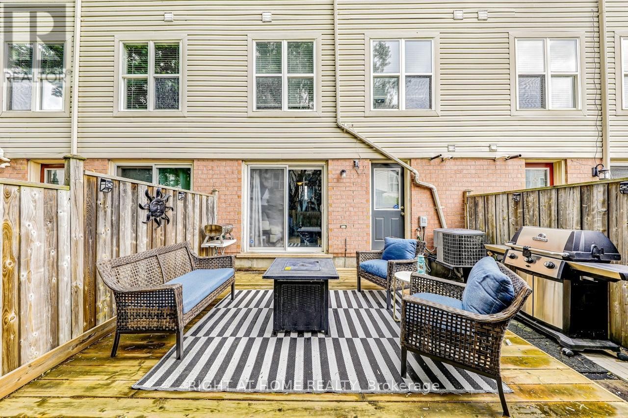 












23 SEED HOUSE LANE

,
Halton Hills (Georgetown),




Ontario
L7G6K3

