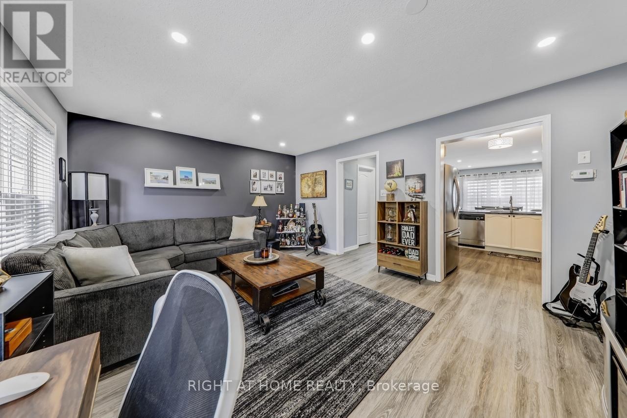 












23 SEED HOUSE LANE

,
Halton Hills (Georgetown),




Ontario
L7G6K3

