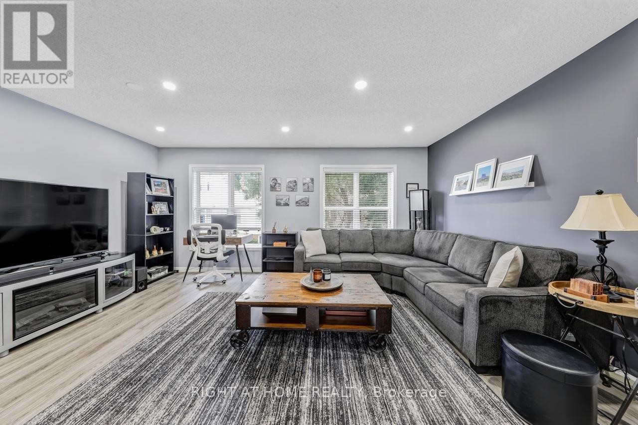 












23 SEED HOUSE LANE

,
Halton Hills (Georgetown),




Ontario
L7G6K3

