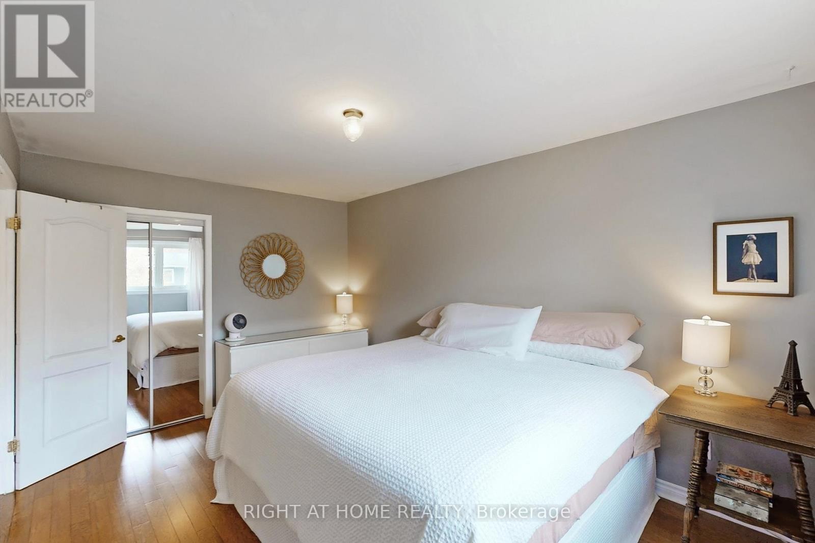 












7161 TAMAR ROAD

,
Mississauga (Meadowvale),




Ontario
L5N1Y7

