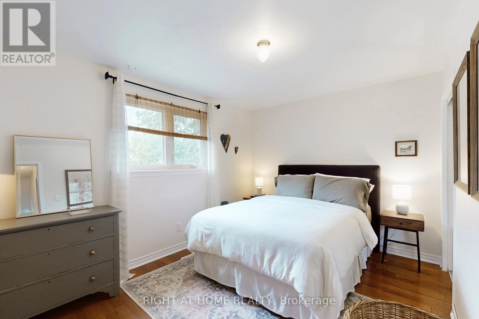 












7161 TAMAR ROAD

,
Mississauga (Meadowvale),




Ontario
L5N1Y7

