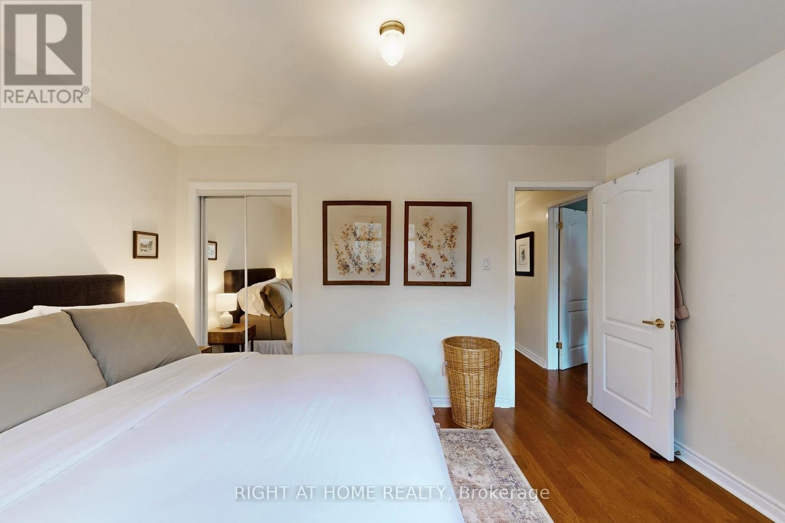 












7161 TAMAR ROAD

,
Mississauga (Meadowvale),




Ontario
L5N1Y7

