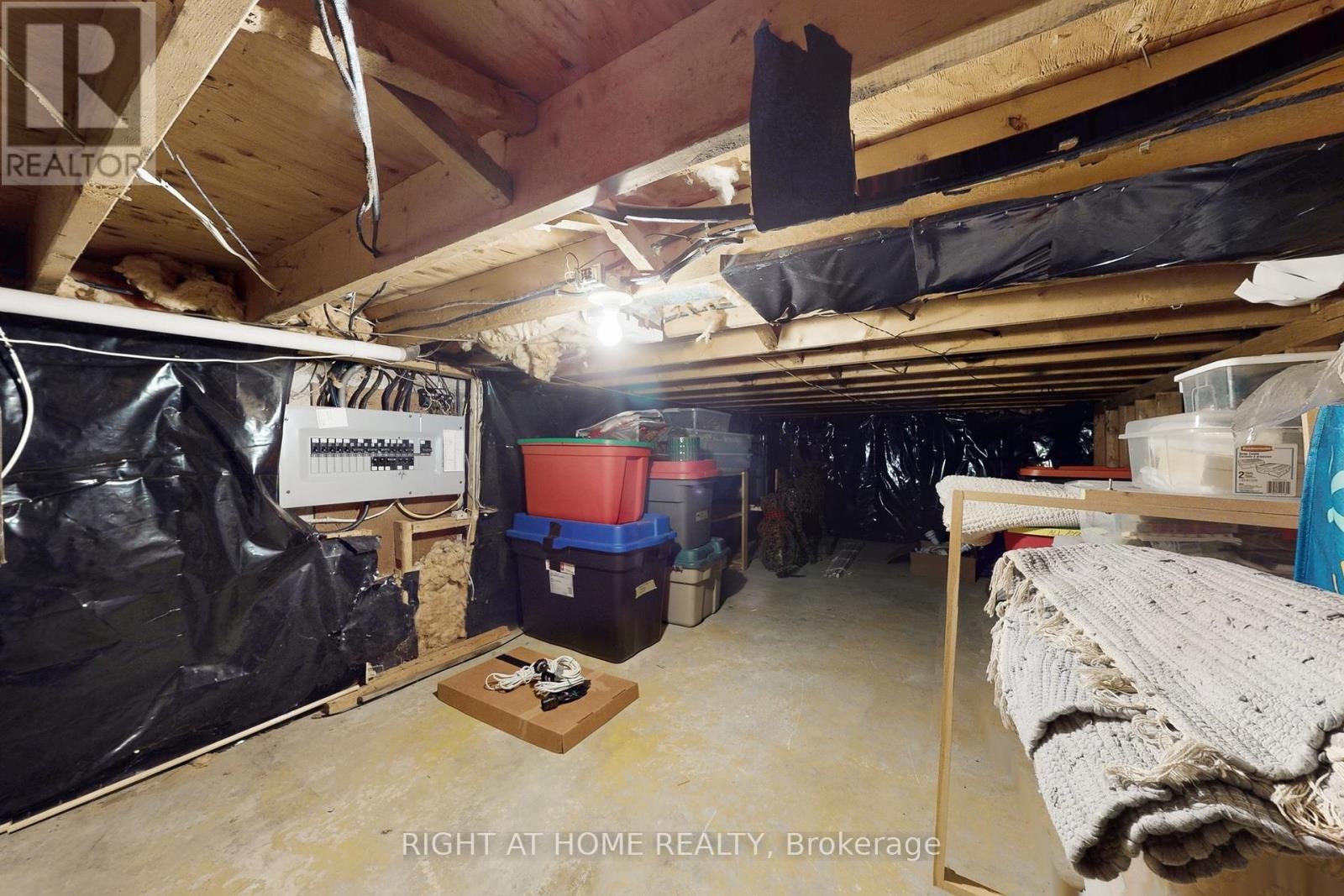 












7161 TAMAR ROAD

,
Mississauga (Meadowvale),




Ontario
L5N1Y7

